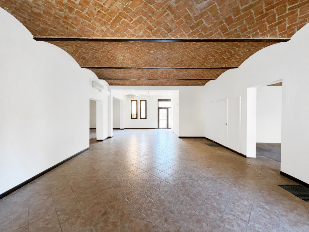 Interno del negozio, ambiente libero